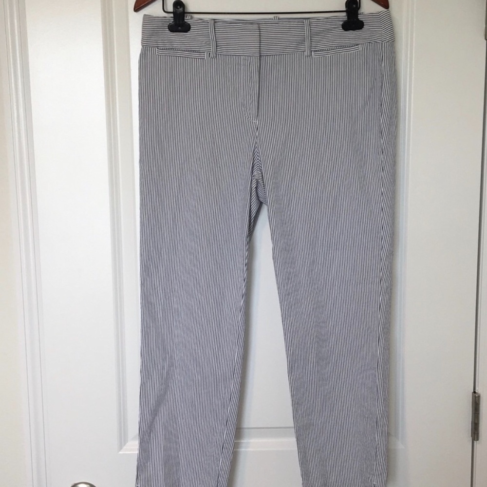Ann Taylor Seersucker Crop Pants Size 10
